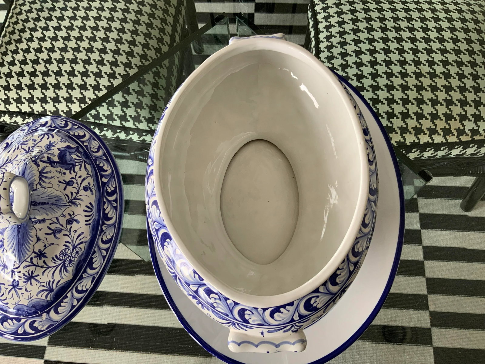 1980s Handmade Blue and White Covered Dish and Under Plate- 2 Pieces - 7