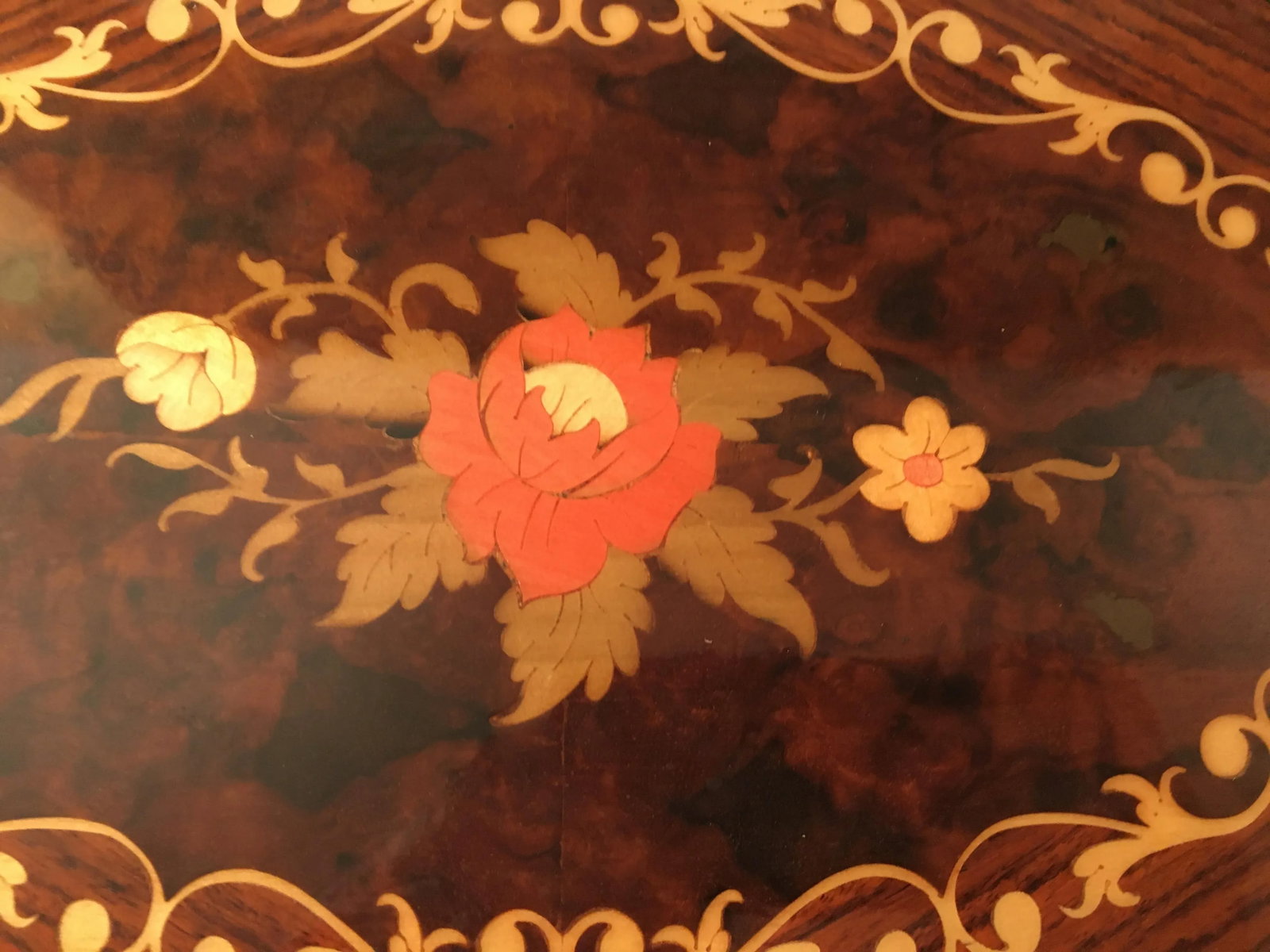1970s Italian Oval Floral Inlay Tray - 3