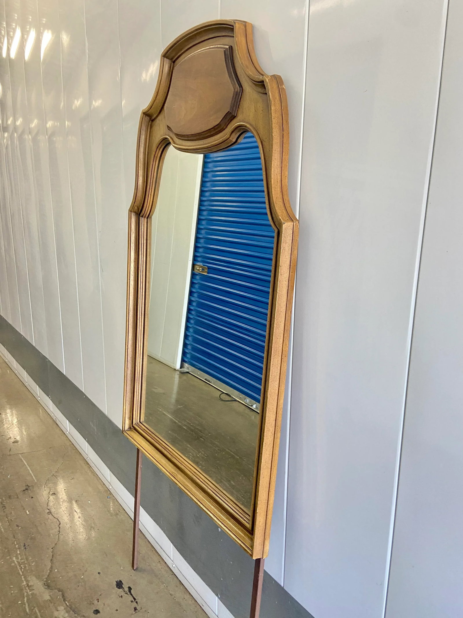 1970s Thomasville Stroupe Regency Wall Dresser Mirror - 2