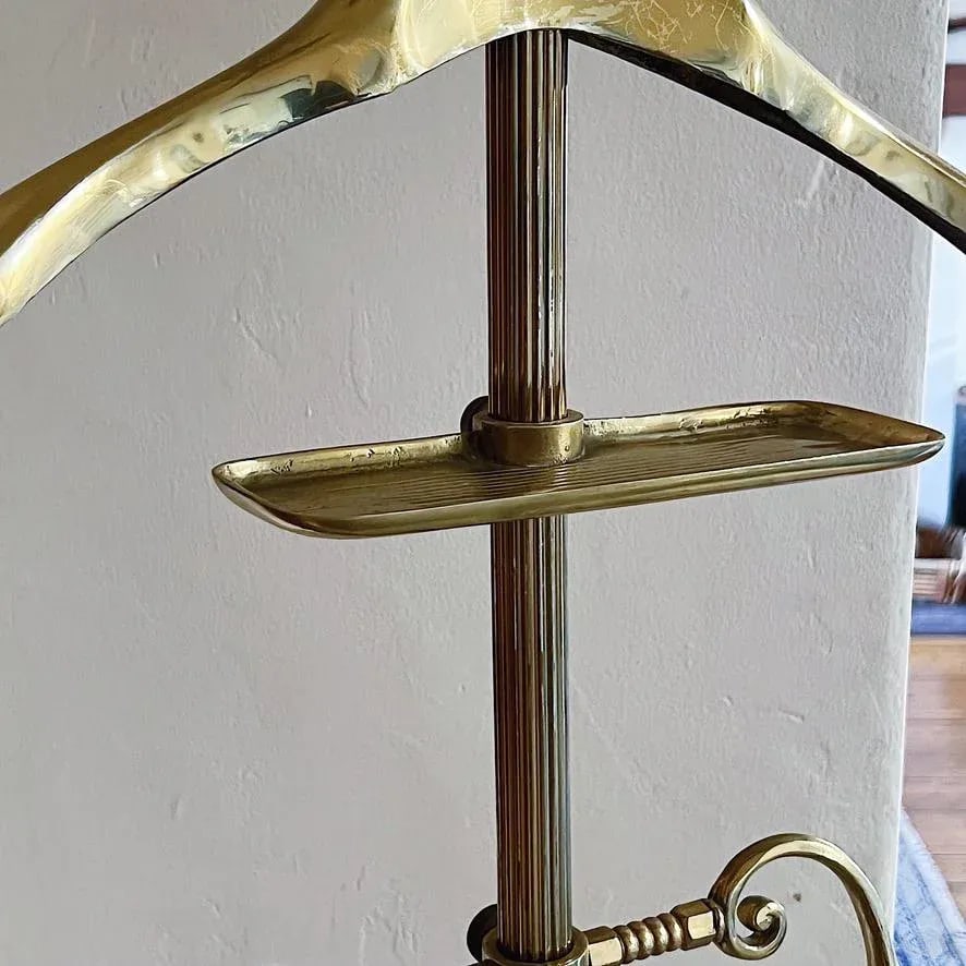 Mid 20th Century Glo-Mar Brass Cannonball Art Deco Gentleman's Suit Clothing Valet Stand With Adjust - 7