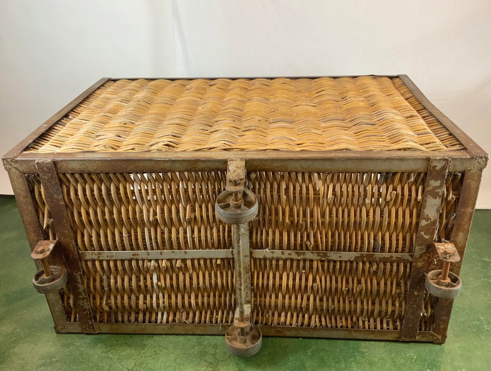 1940s French Wicker Rolling Cart - 12