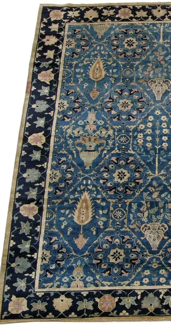 1990s Vintage Decorative Chinese Rug with Floral Design - 3