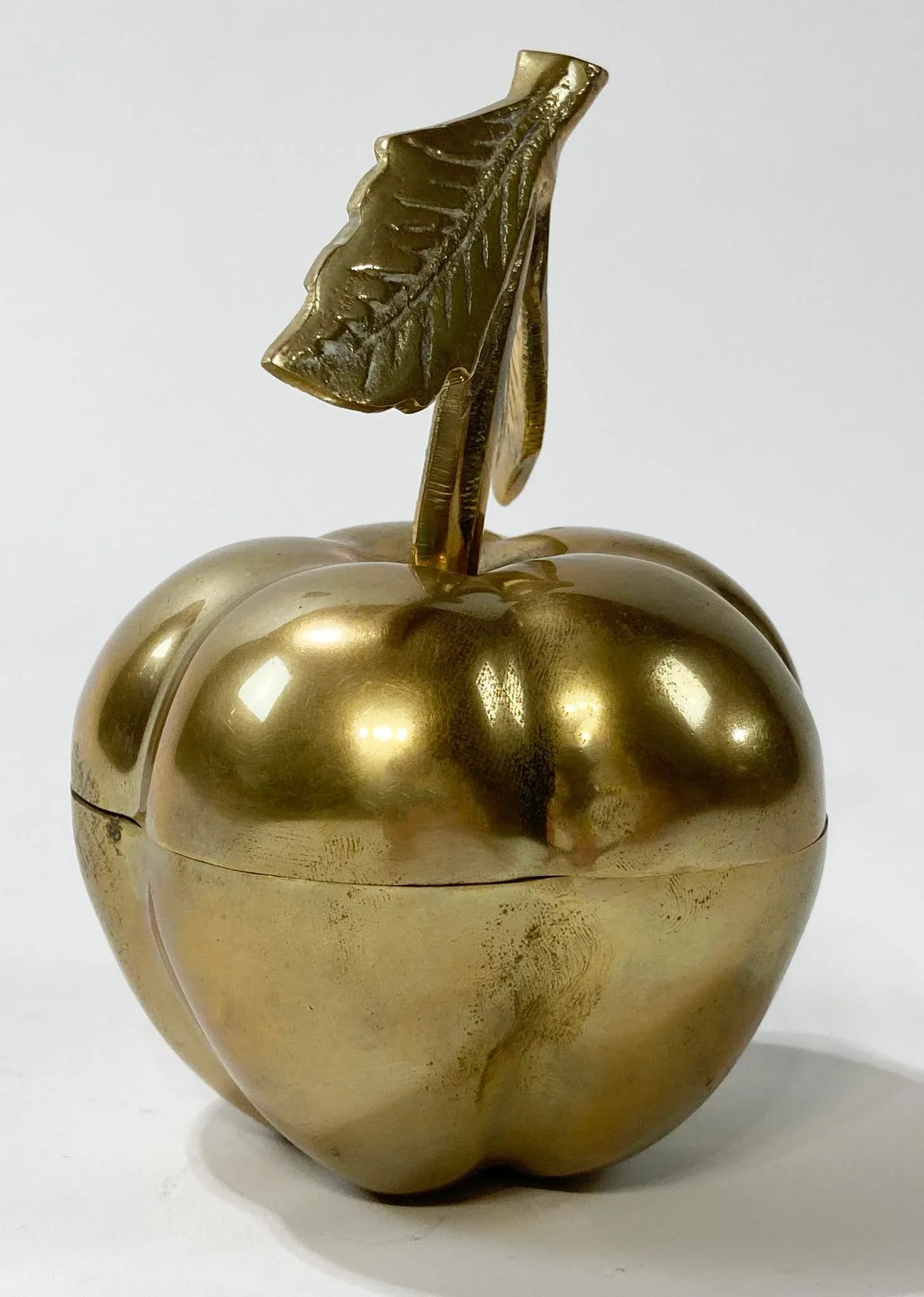 Vintage Lidded Brass Fruit Box - 4