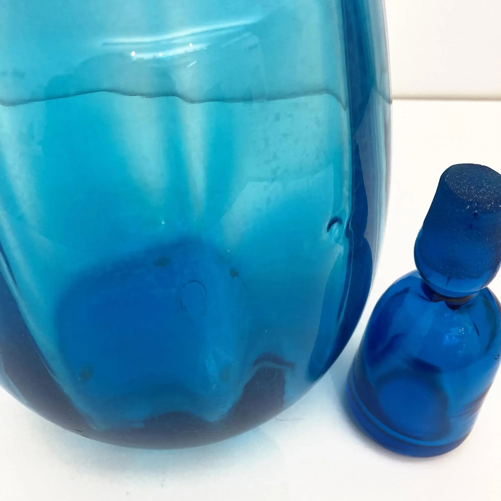Vintage Blenko Glass, 1960s Blue Blenko Ribbed Decanter Design by John Nickerson - 6