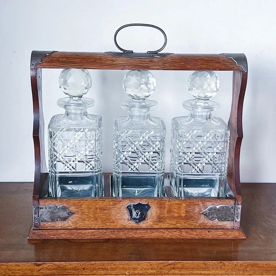 Antique Oak & Brass Tantalus With Set of 3 Whiskey or Liqueur Crystal Decanters With Key - 8