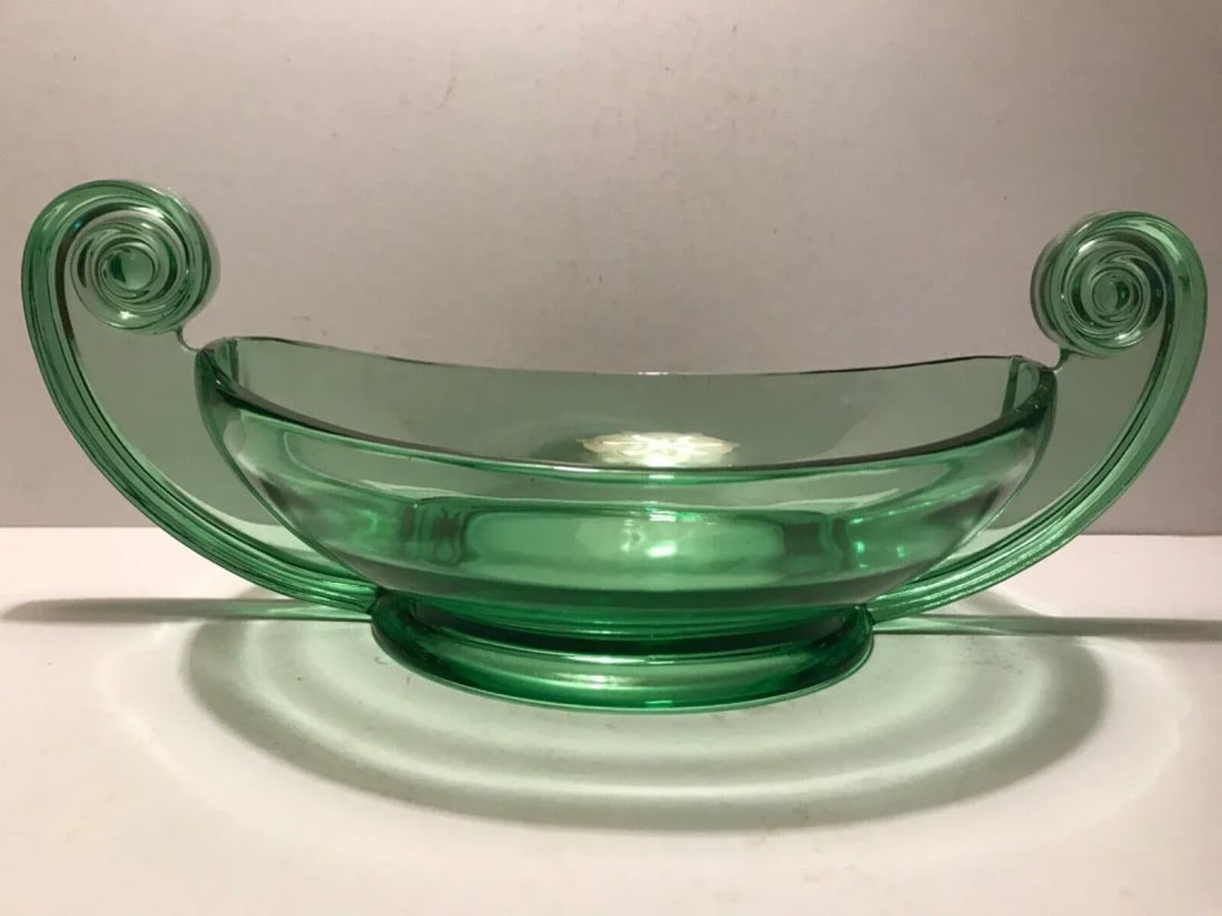 Vintage Fostoria Green Uranium Glass Scroll Handle Centerpiece Bowl - 4