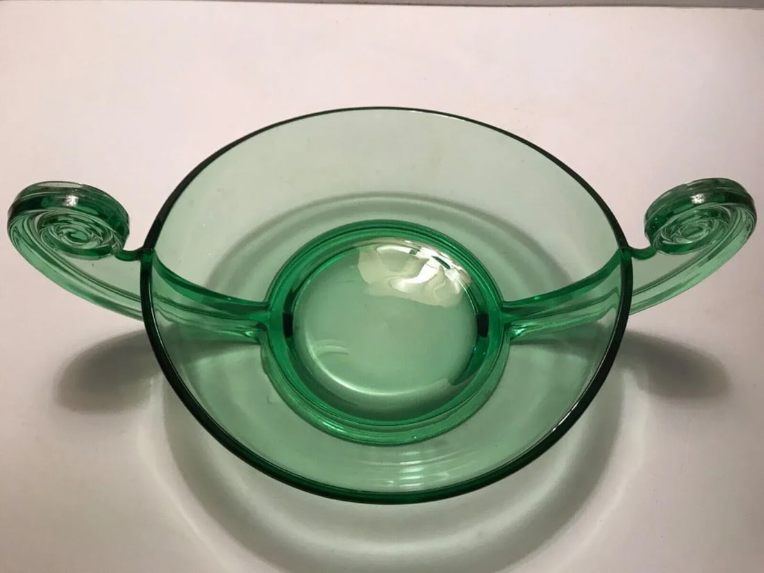 Vintage Fostoria Green Uranium Glass Scroll Handle Centerpiece Bowl - 5