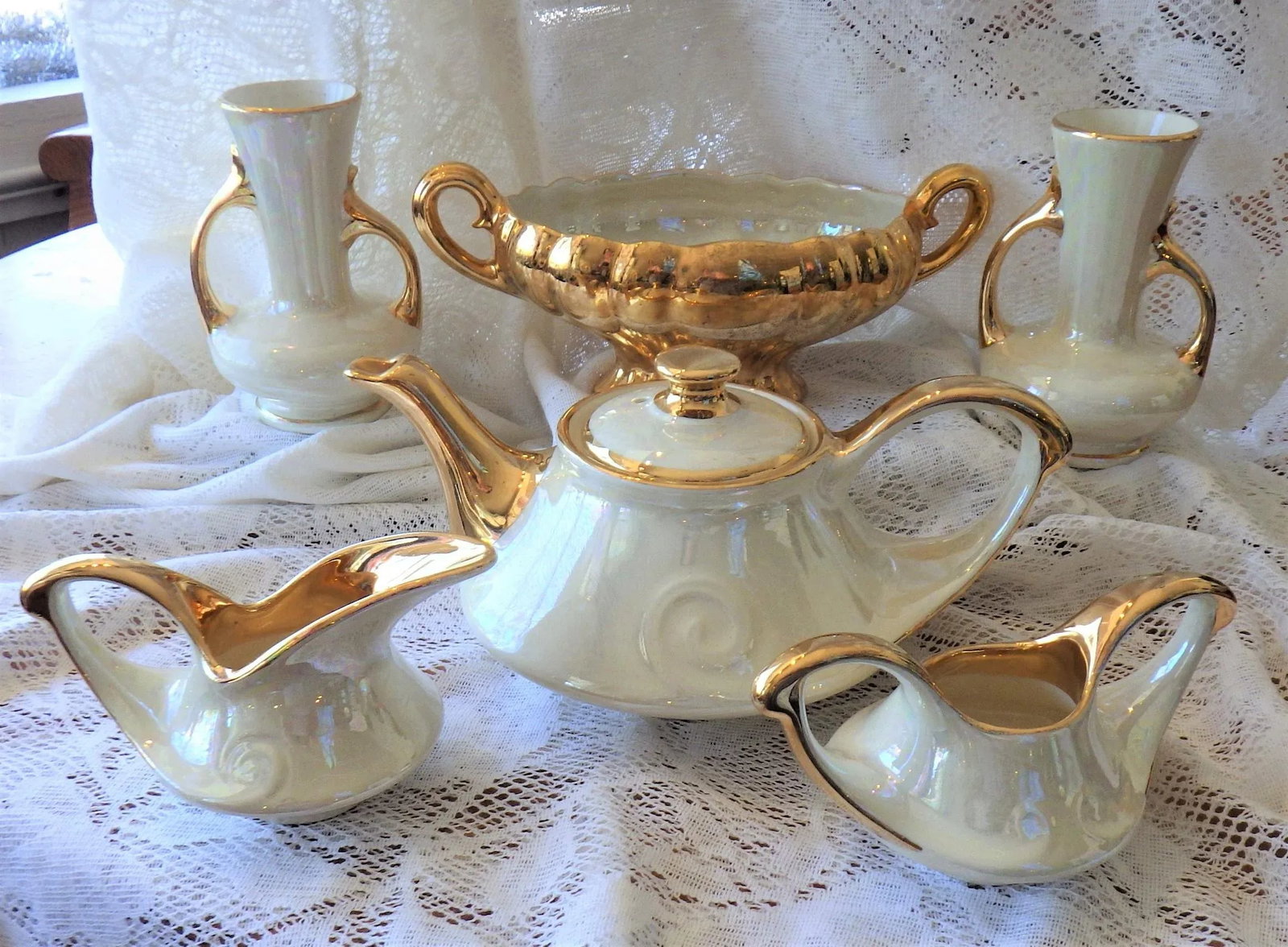 1950s Hollywood Regency Pearl China Co. Hand Decorated 22 K Gold Teapot, Creamer & Sugar, Pair of Va - 13