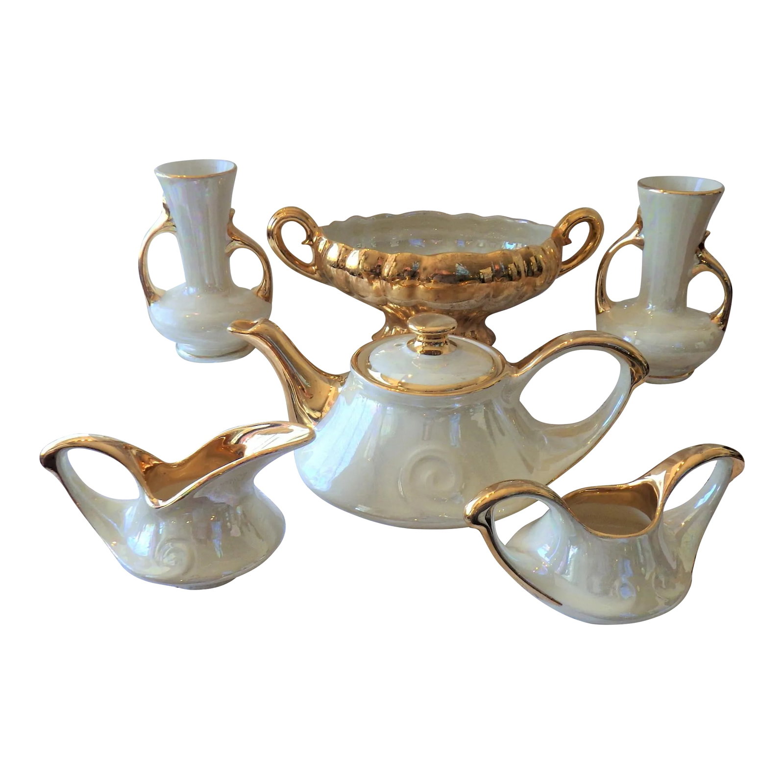 1950s Hollywood Regency Pearl China Co. Hand Decorated 22 K Gold Teapot, Creamer & Sugar, Pair of Va: Six elegant pieces of Pearl China iridescent finish glaze with 22k gold trim. Crafted in the USA. All pieces have an iridescent luster glaze that presents oil slick colors on the shiny surface with 22