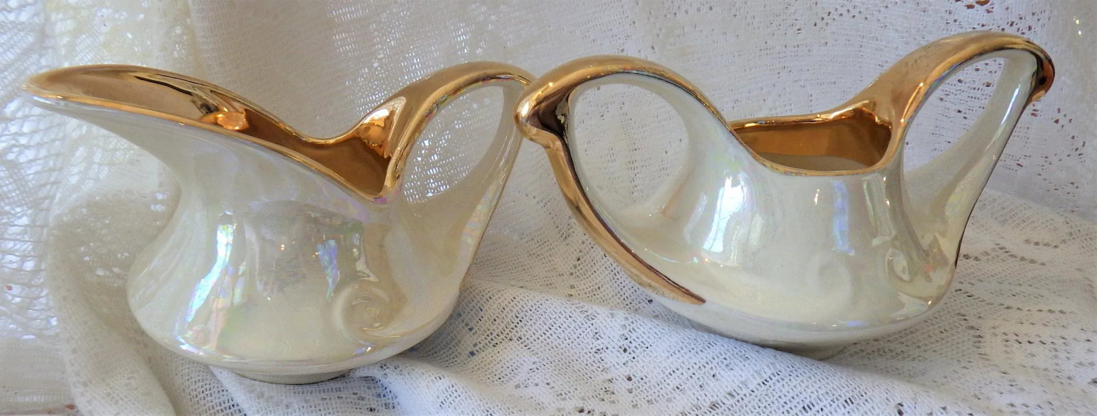 1950s Hollywood Regency Pearl China Co. Hand Decorated 22 K Gold Teapot, Creamer & Sugar, Pair of Va - 3