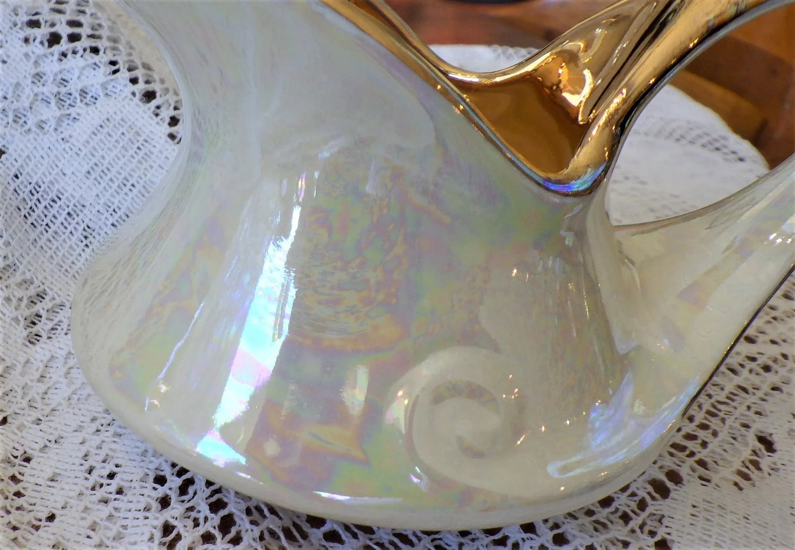 1950s Hollywood Regency Pearl China Co. Hand Decorated 22 K Gold Teapot, Creamer & Sugar, Pair of Va - 4