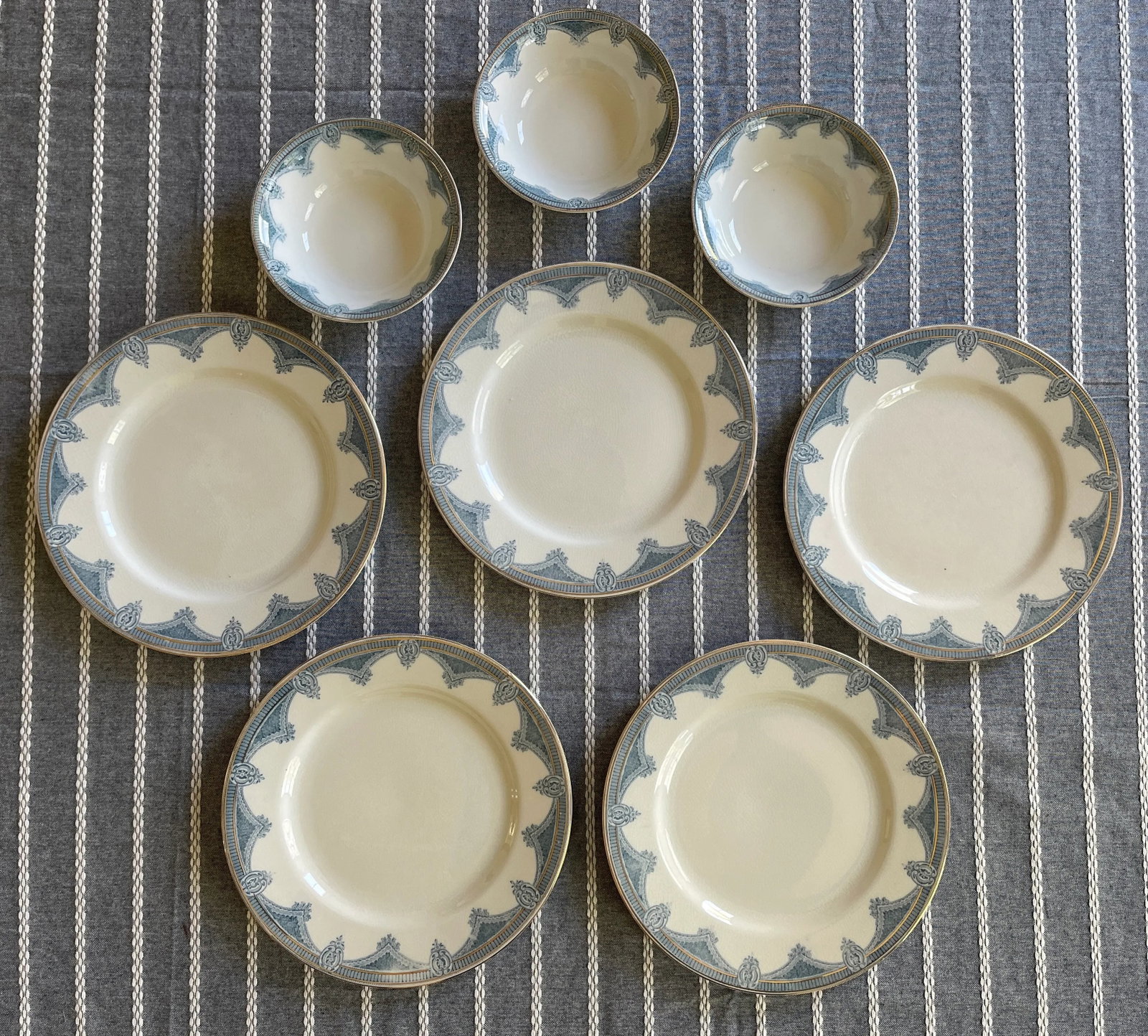 Antique J & G Meakin Ironstone China in Ipswich Pattern - 8 Pieces - 12