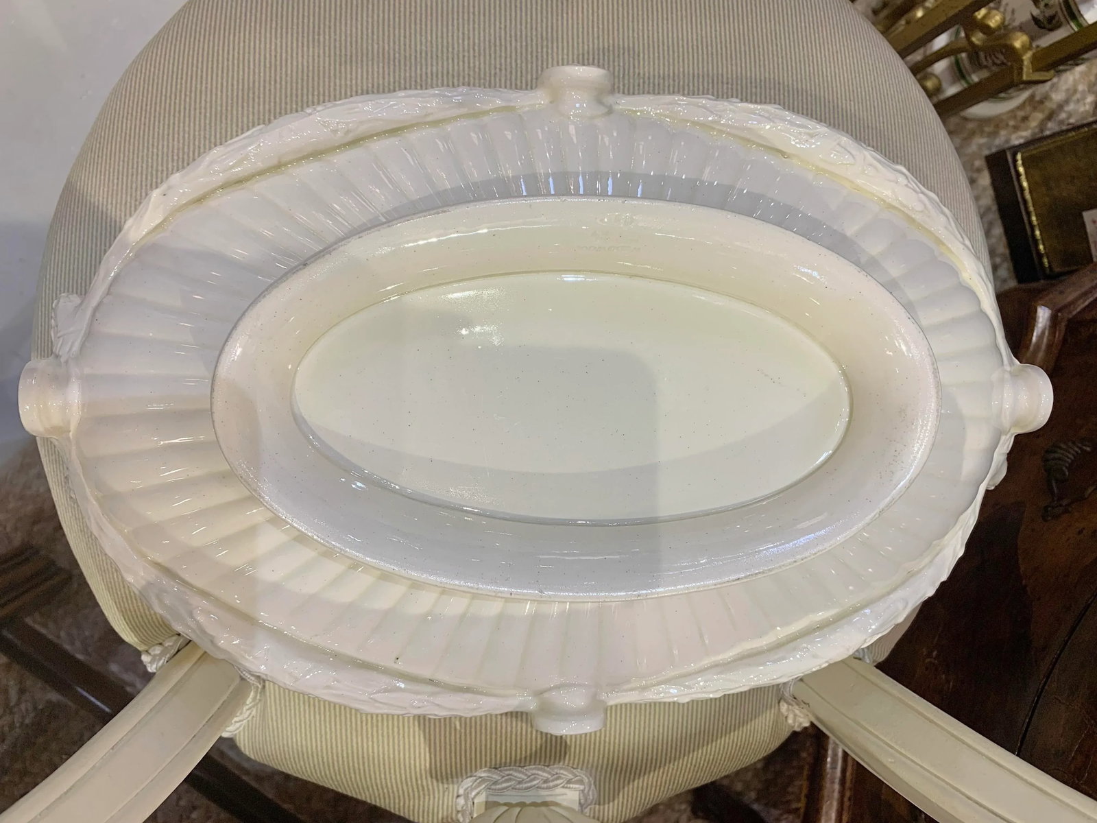 Antique Early 20th Century Wedgwood Creamware Centerpiece - 11