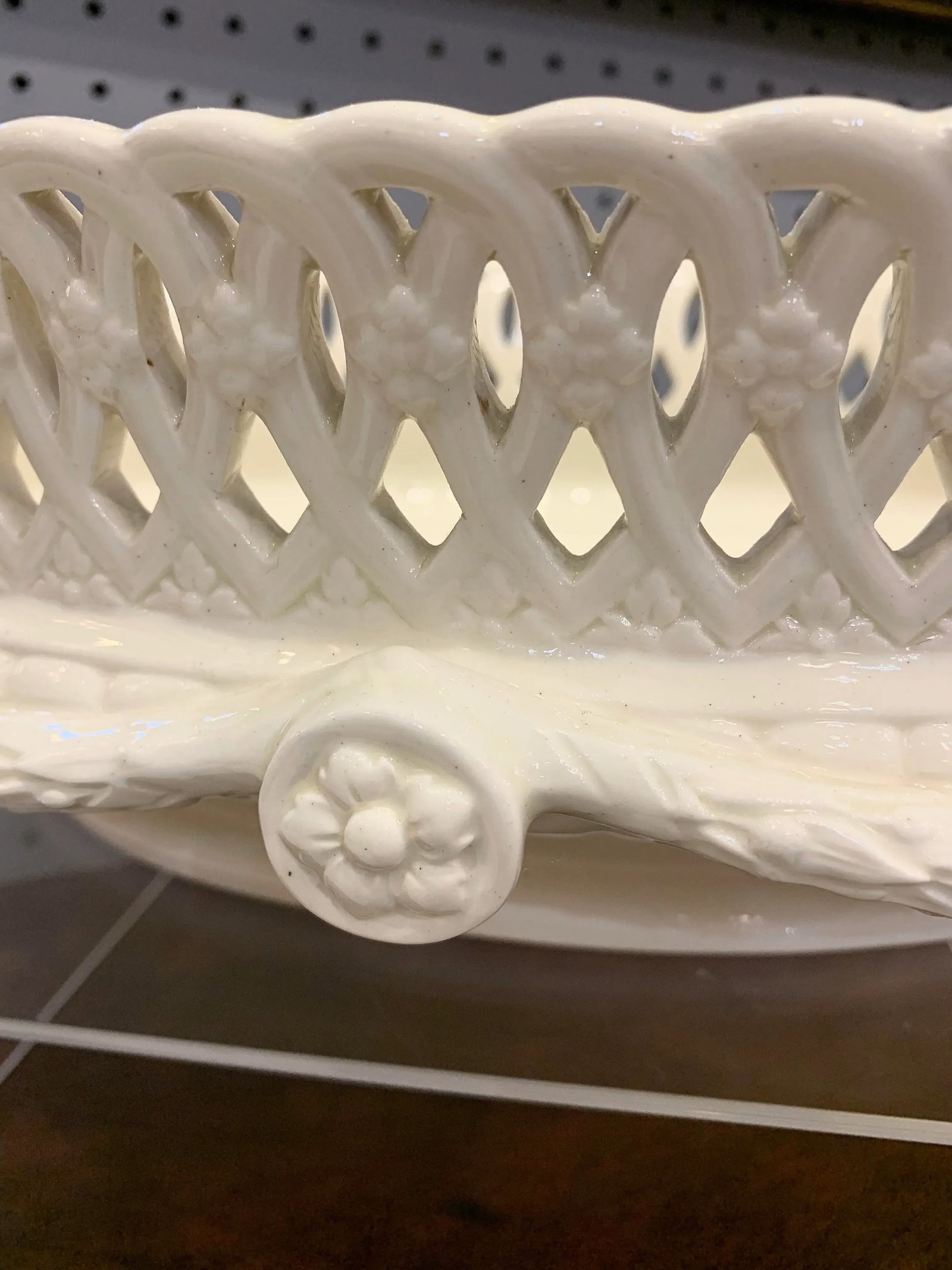Antique Early 20th Century Wedgwood Creamware Centerpiece - 6