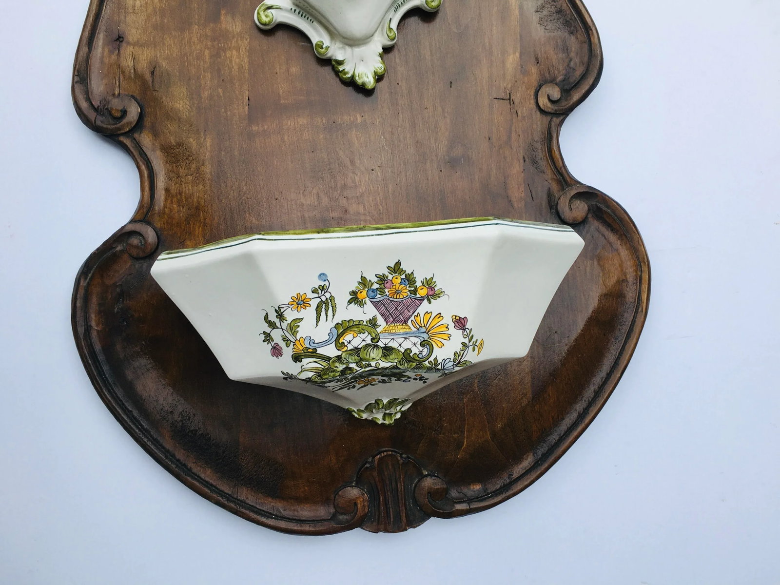 1980s Italian Lavabo Hand-Painted Faience - 5