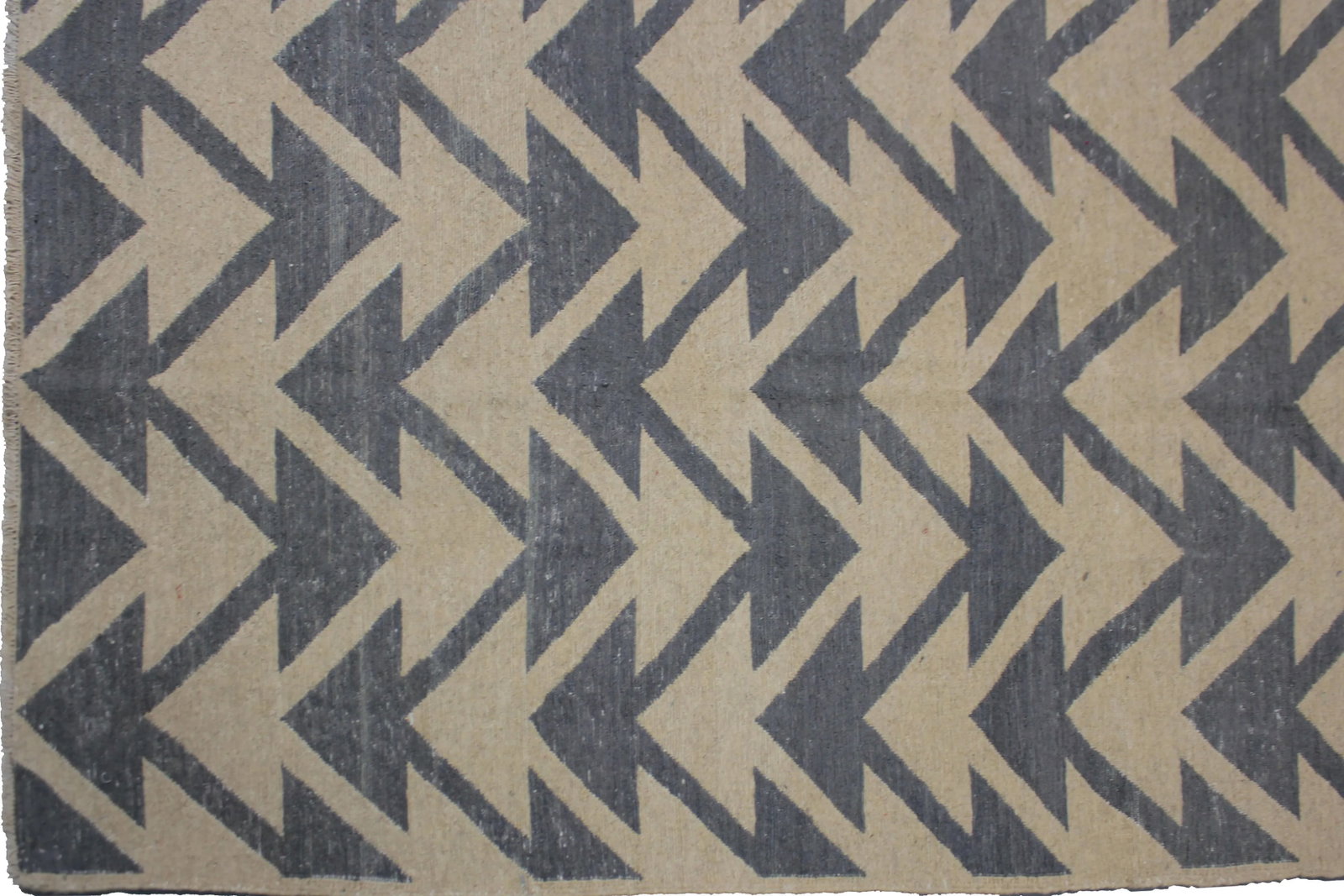 Hand Knotted Modern Sumak Kilim - 9'11" X 6'7" - 3