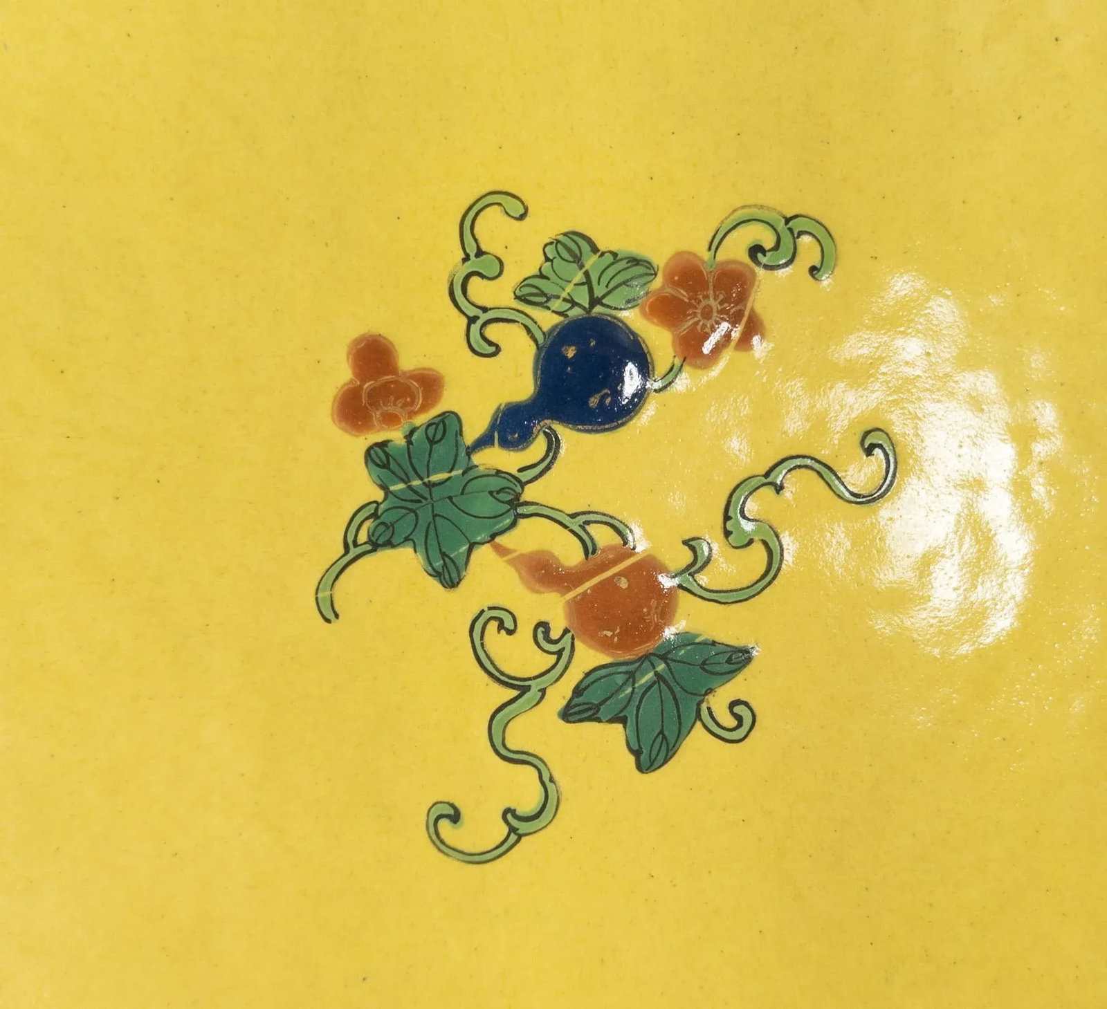 19th Century Chinese Canton Peking Enamel Square Dish With Flycatchers and Flowers - 10