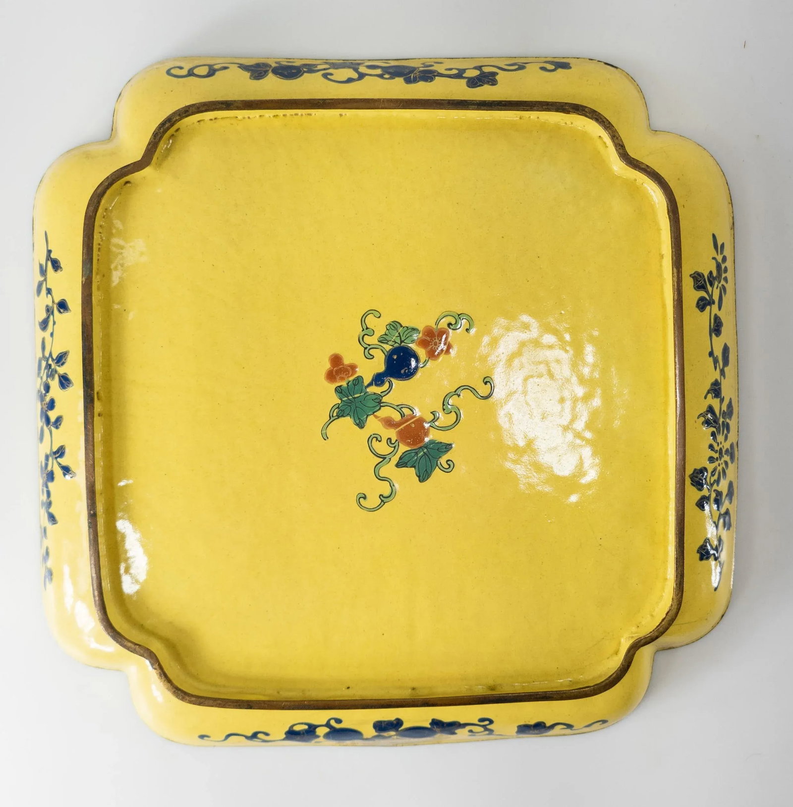 19th Century Chinese Canton Peking Enamel Square Dish With Flycatchers and Flowers - 9