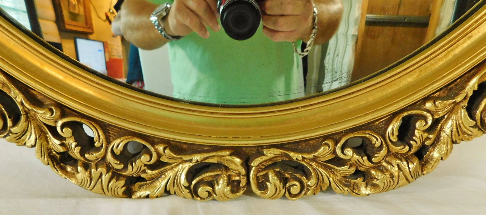 Vintage Mid Century Ornate Gold Scroll Foliage Carved Wood Round Hanging Wall Mirror - 5