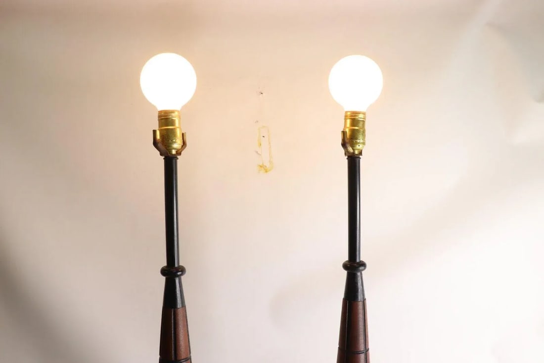 Vintage 1960s Mid-Century Modern Gruvwood Walnut Wood Metal Table Lamps - a Pair - 6