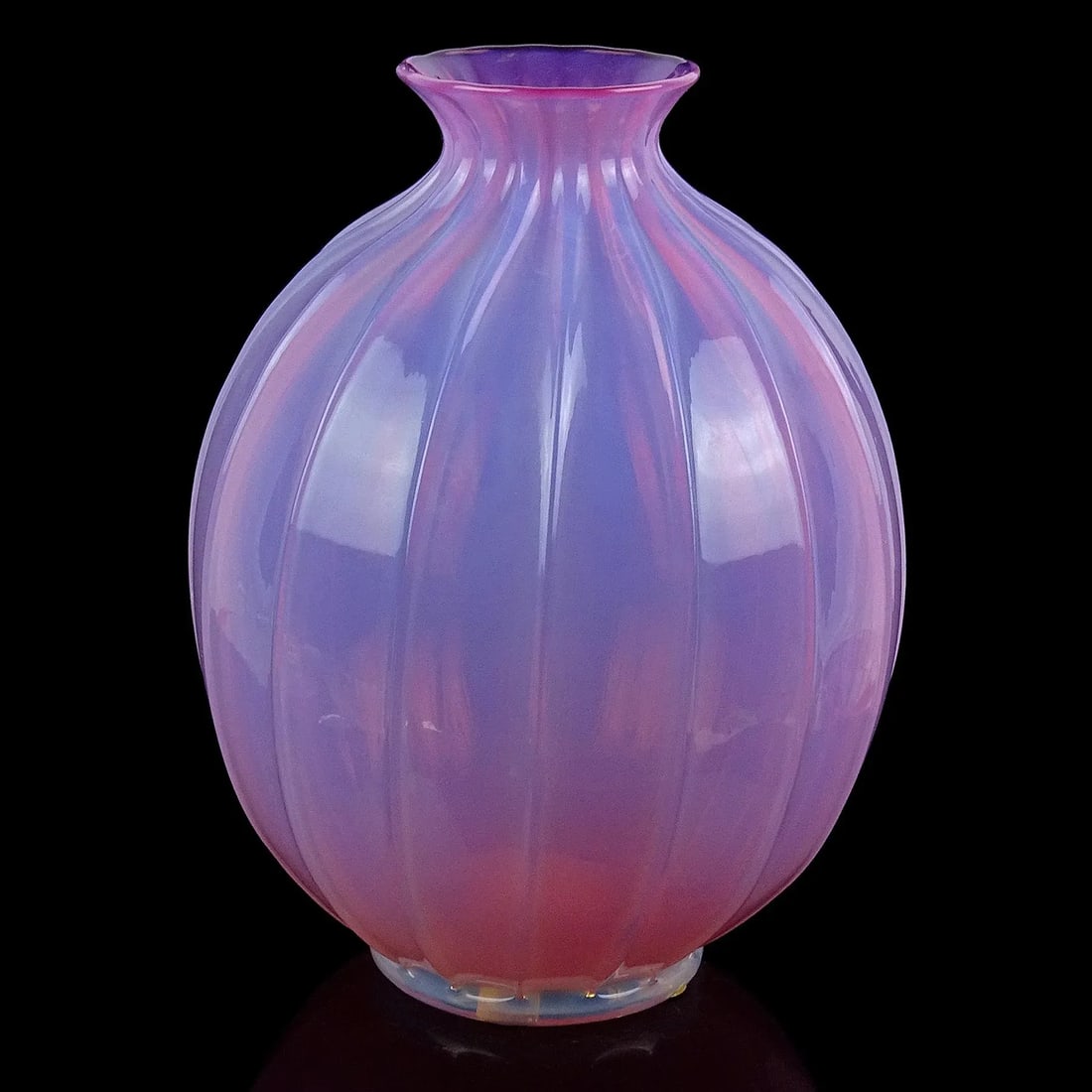 Vintage Murano Barovier Toso Pink Opalescent Italian Art Glass Paneled Surface Decorative Flower Vas - 2