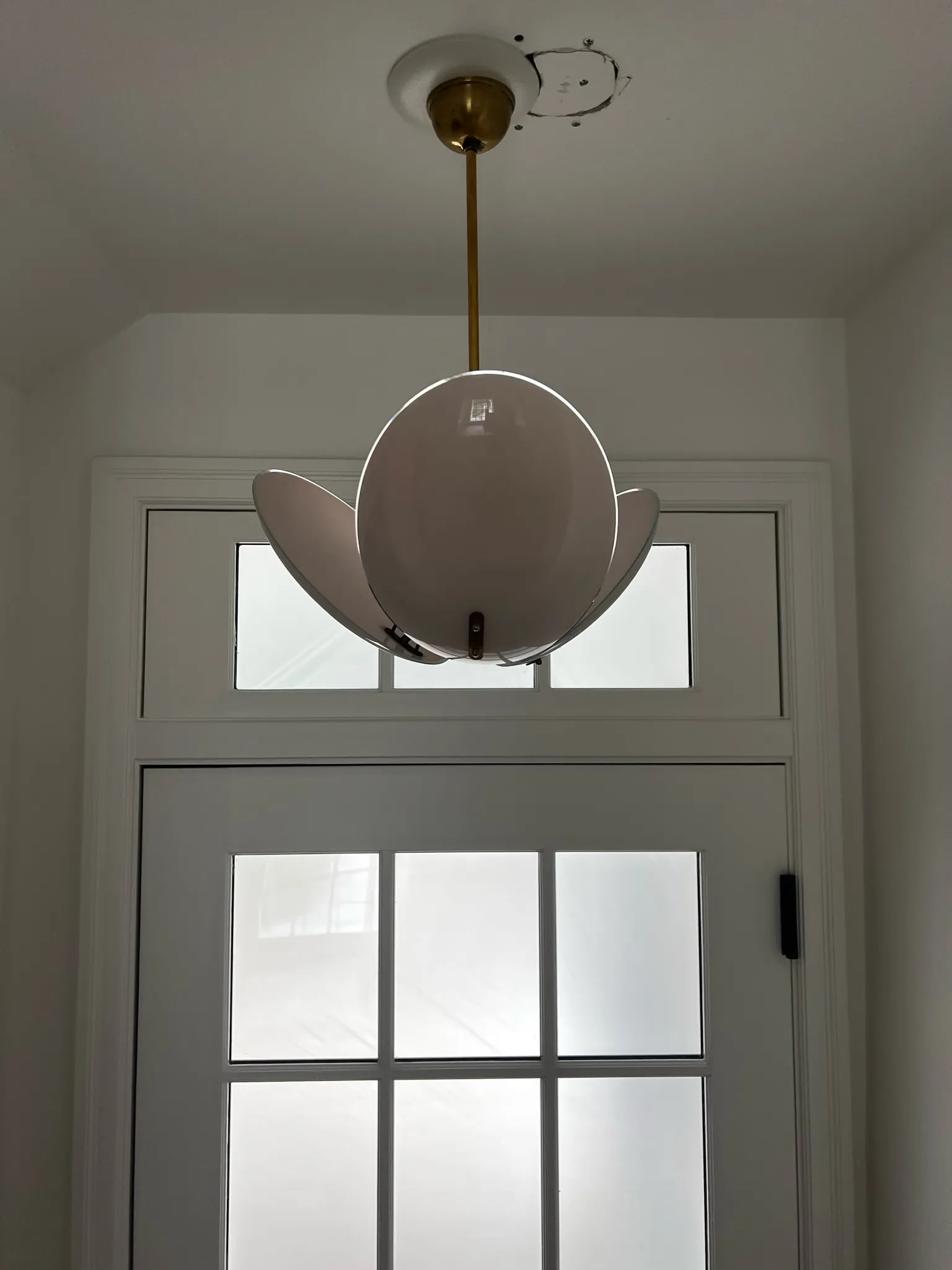 Mid-Century Modern Brass and Milk Glass Ceiling Pendant Light - 7