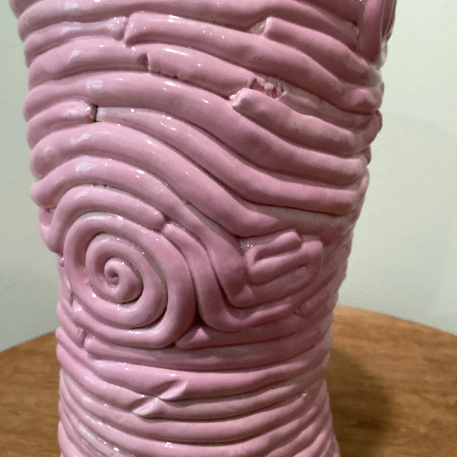 Late 20th Century Pink Wiggle Pottery Vase - 8