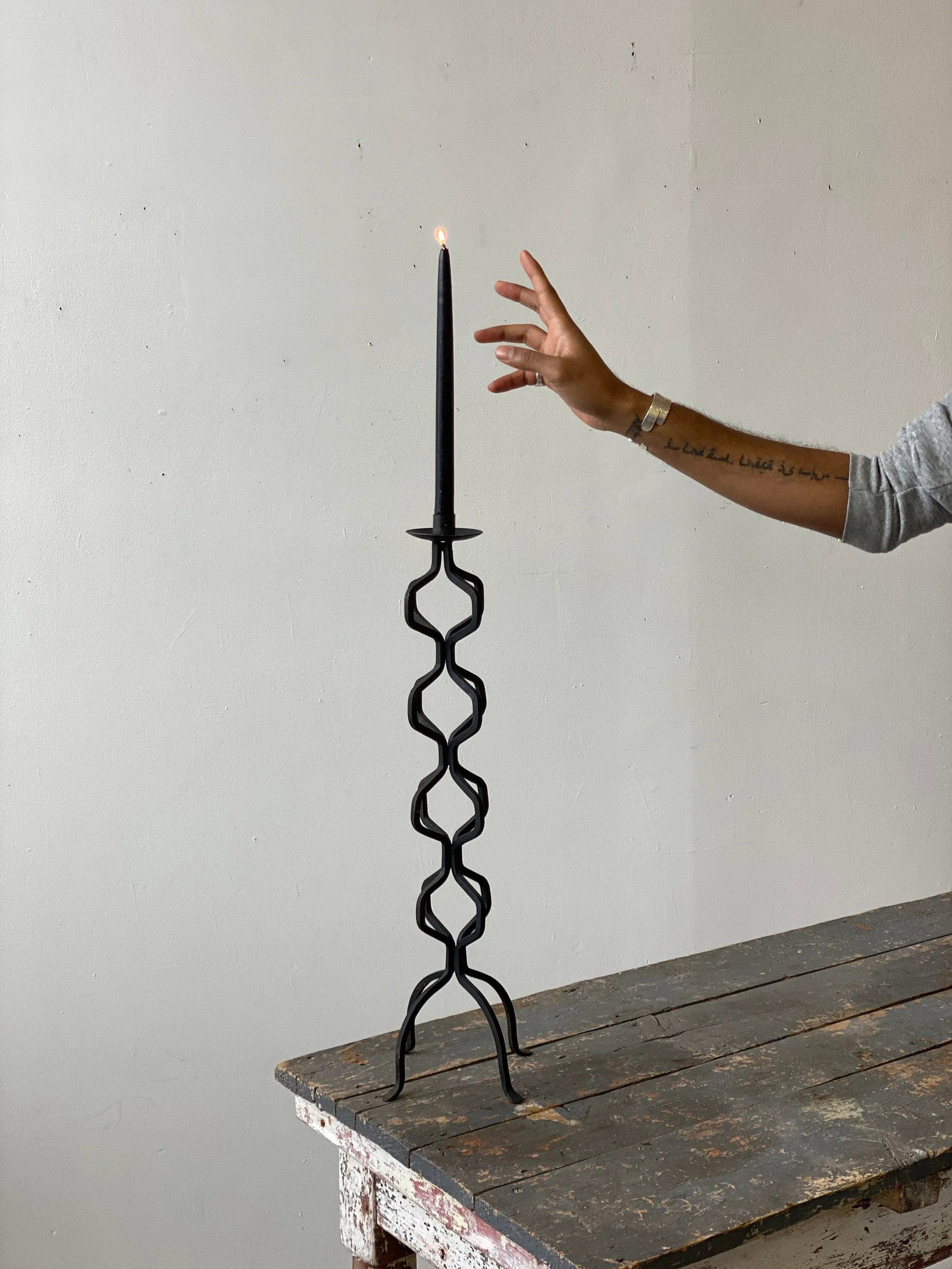 Vintage Wrought Iron Undulating Floor Candelabra, Circa 1970s - 3