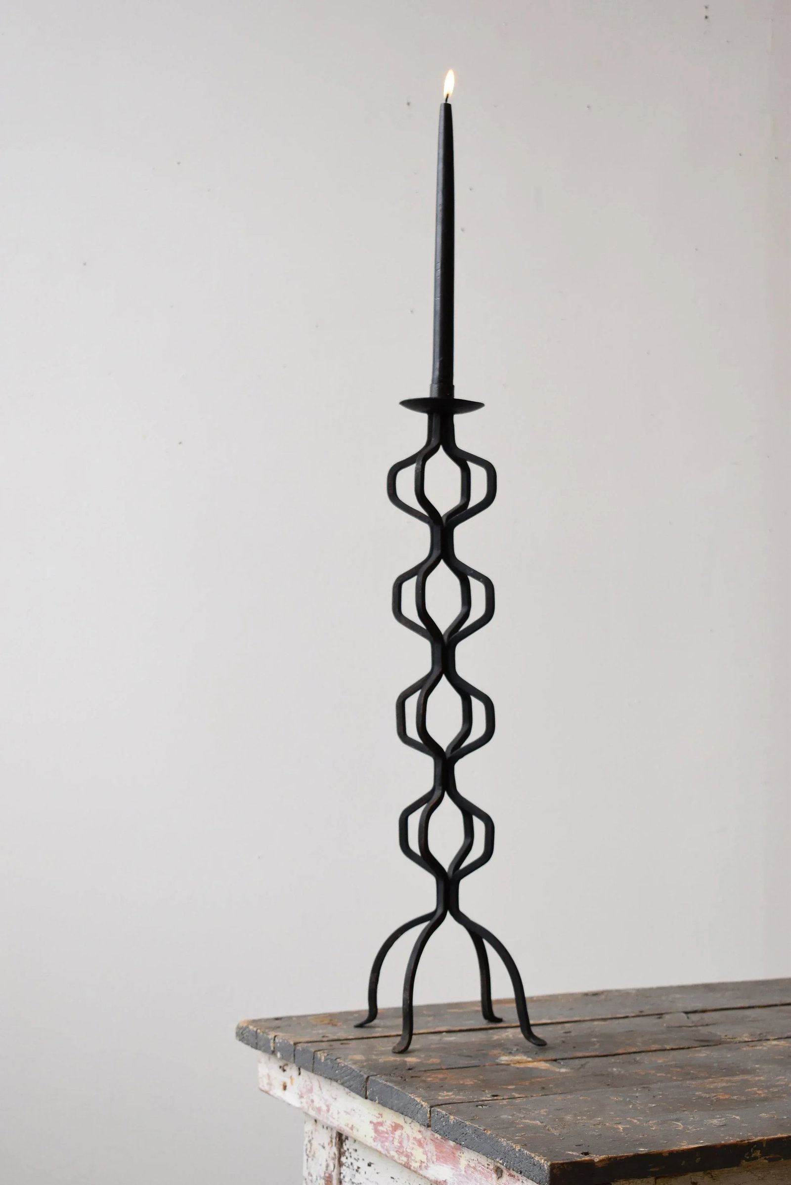 Vintage Wrought Iron Undulating Floor Candelabra, Circa 1970s - 4
