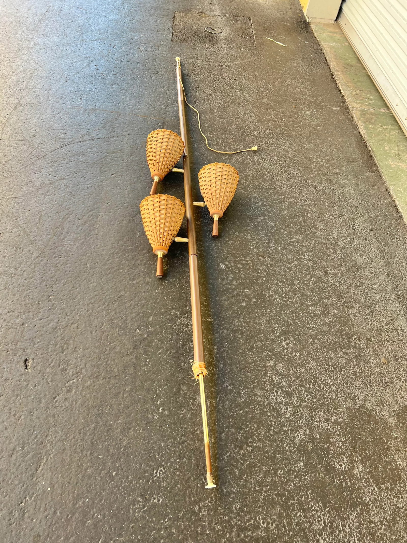 Mid 20th Century Tension Pole Floor Lamp With Wicker Shades - 12