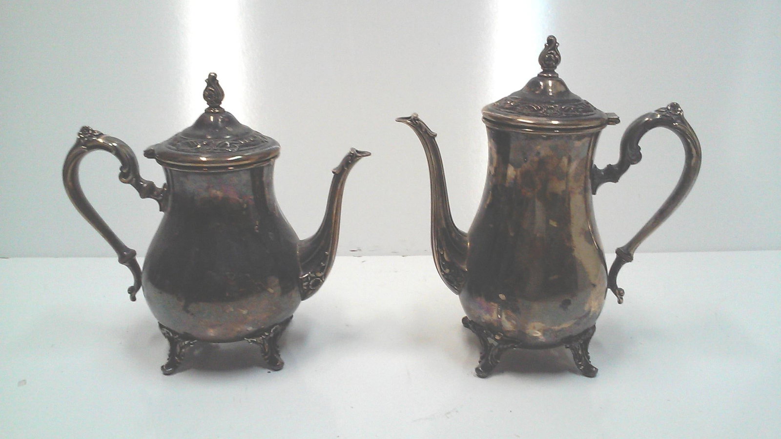 Rogers Silverplate Coffee and Tea Service & Tray - 5 Pieces - 9