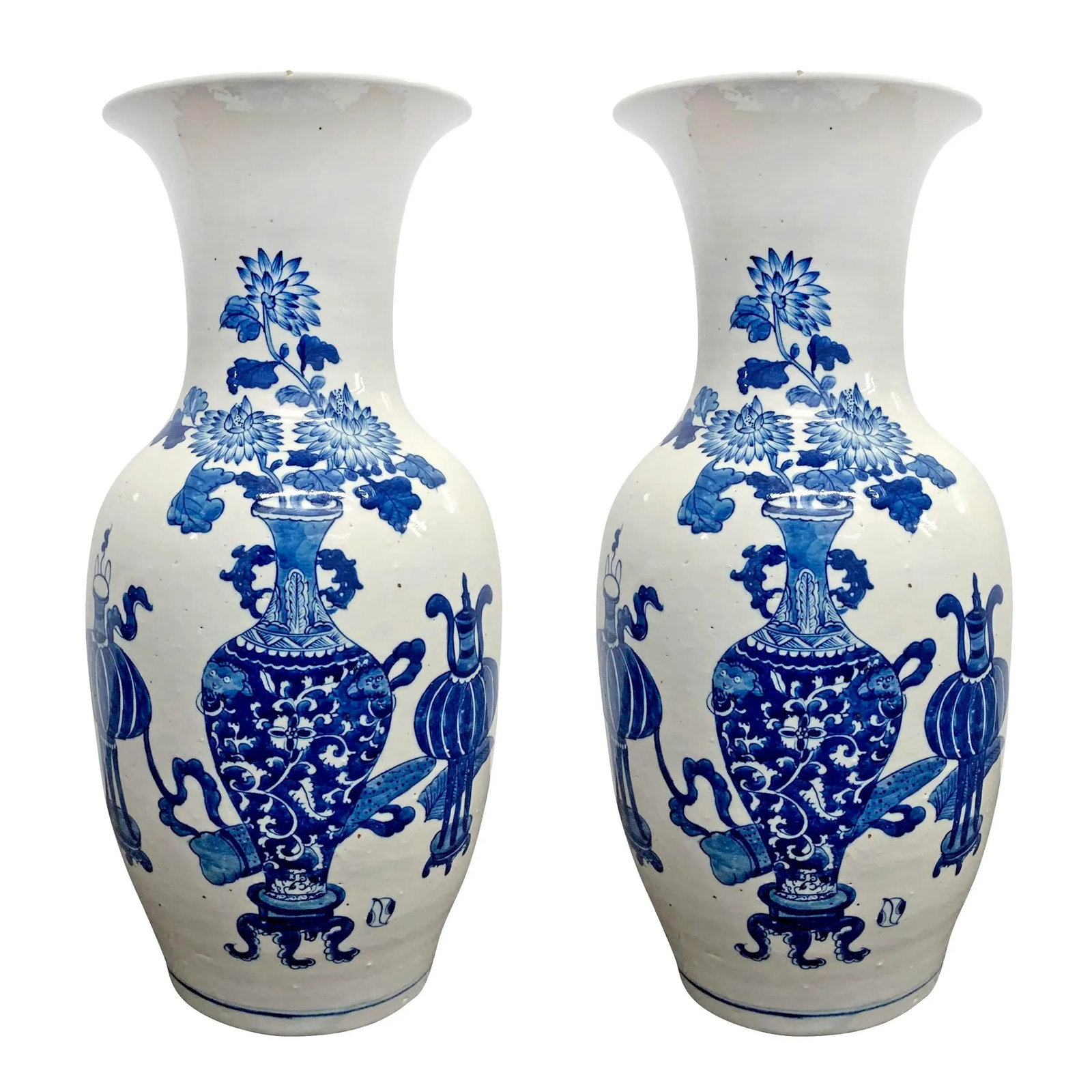 Pair of 19th Century Chinese Blue and White Vases - 11