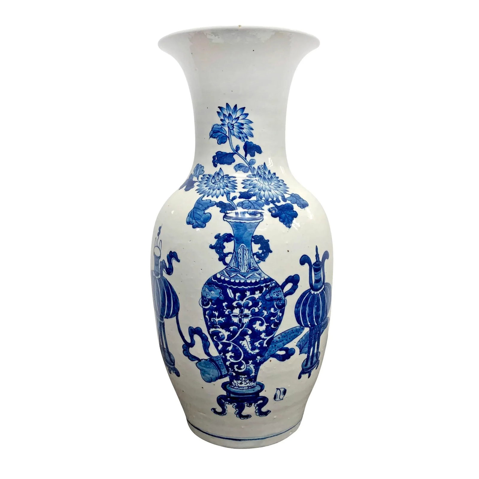Pair of 19th Century Chinese Blue and White Vases - 3