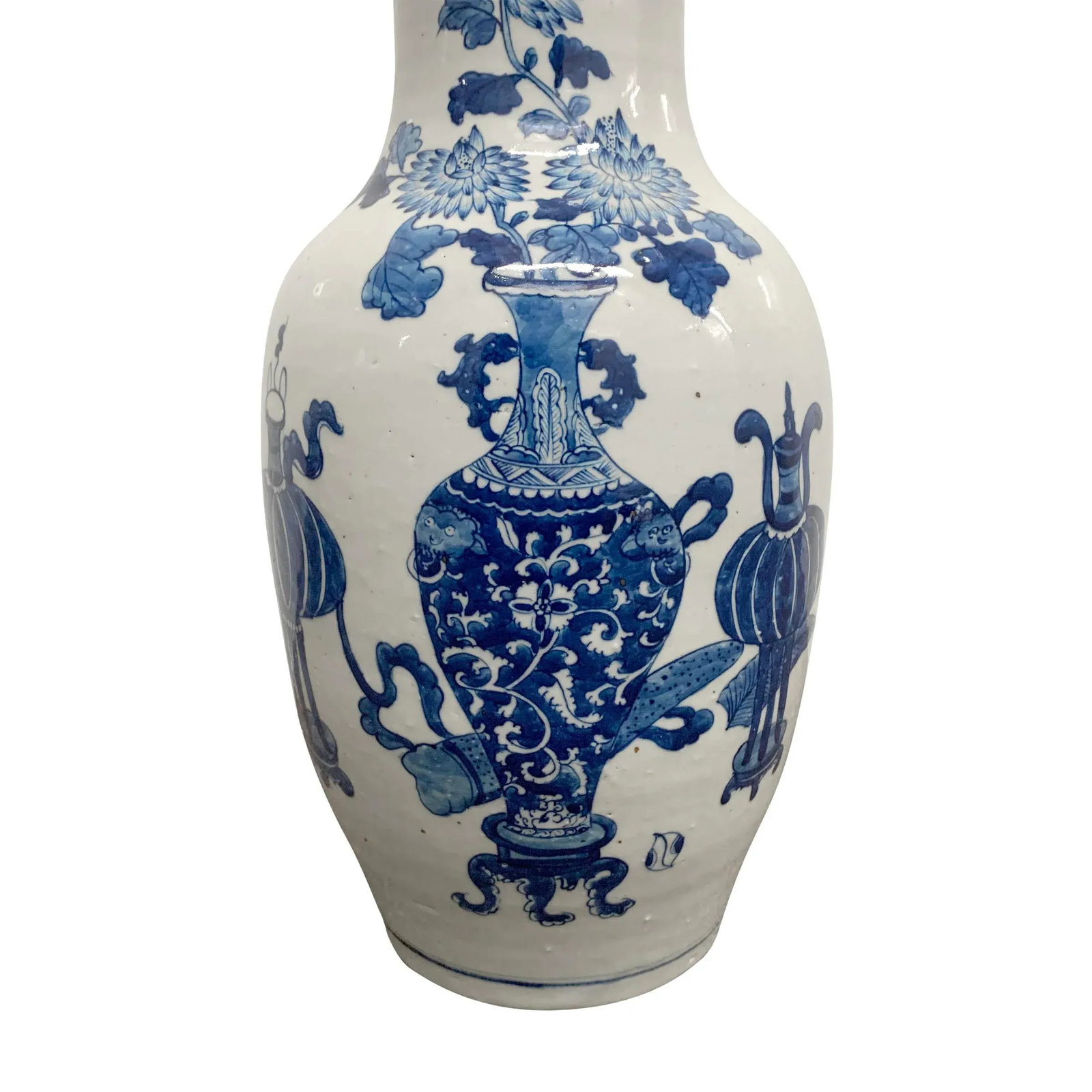 Pair of 19th Century Chinese Blue and White Vases - 5