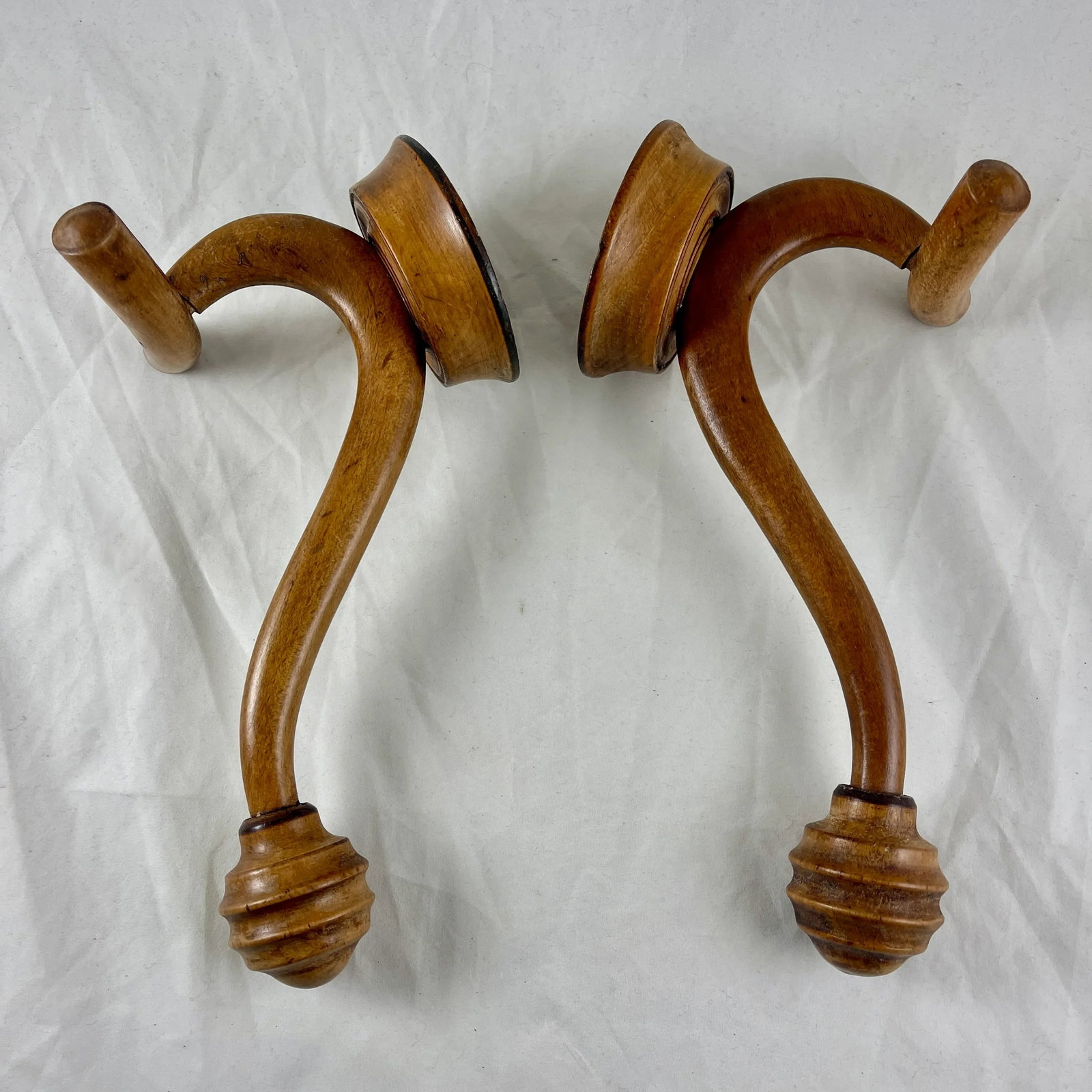 French Art Nouveau Bentwood Coat & Hat Hooks, a Pair - 5