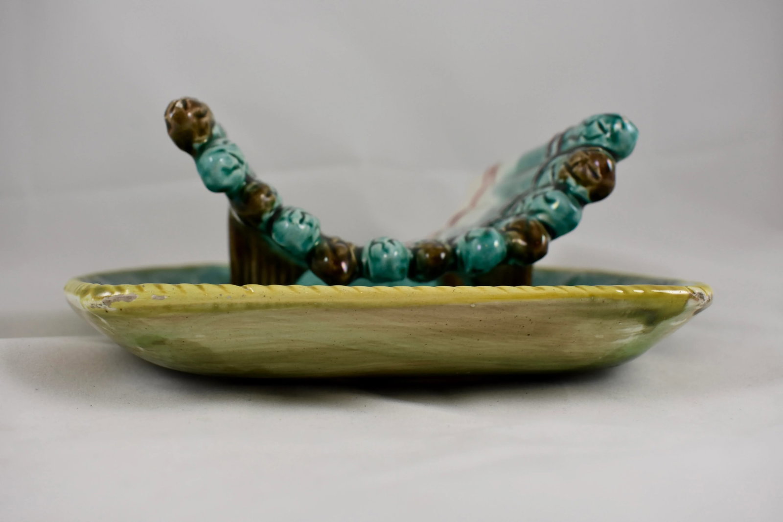 19th Century English Majolica Ocean Waves Asparagus Server Cradle - 8