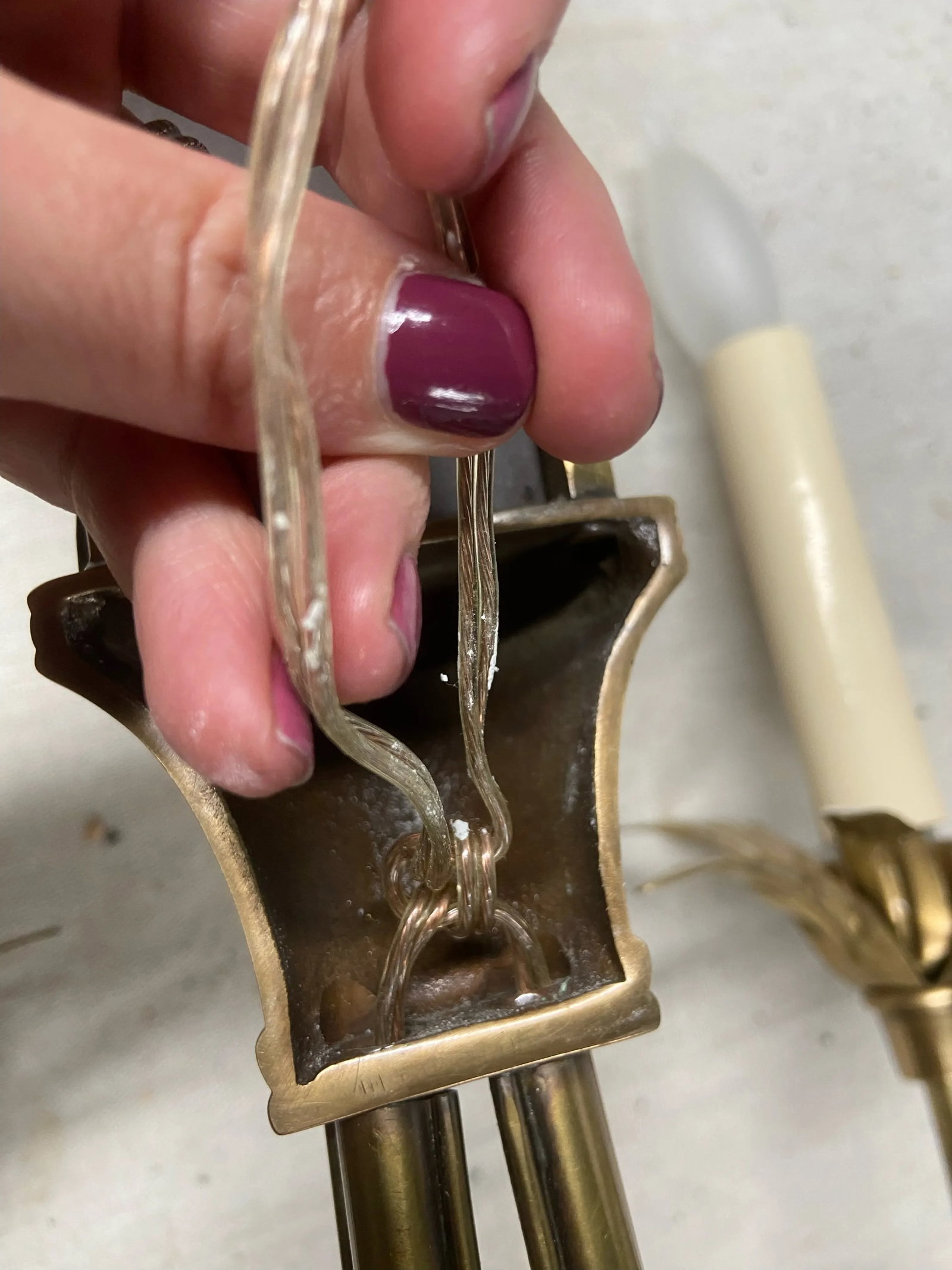 Pair of Global Views Mirror & Brass Sconces - 11