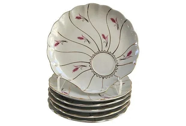 Vintage Shell-Shaped White & Pink Gilt Porcelain Plates - Set of 6 - 6
