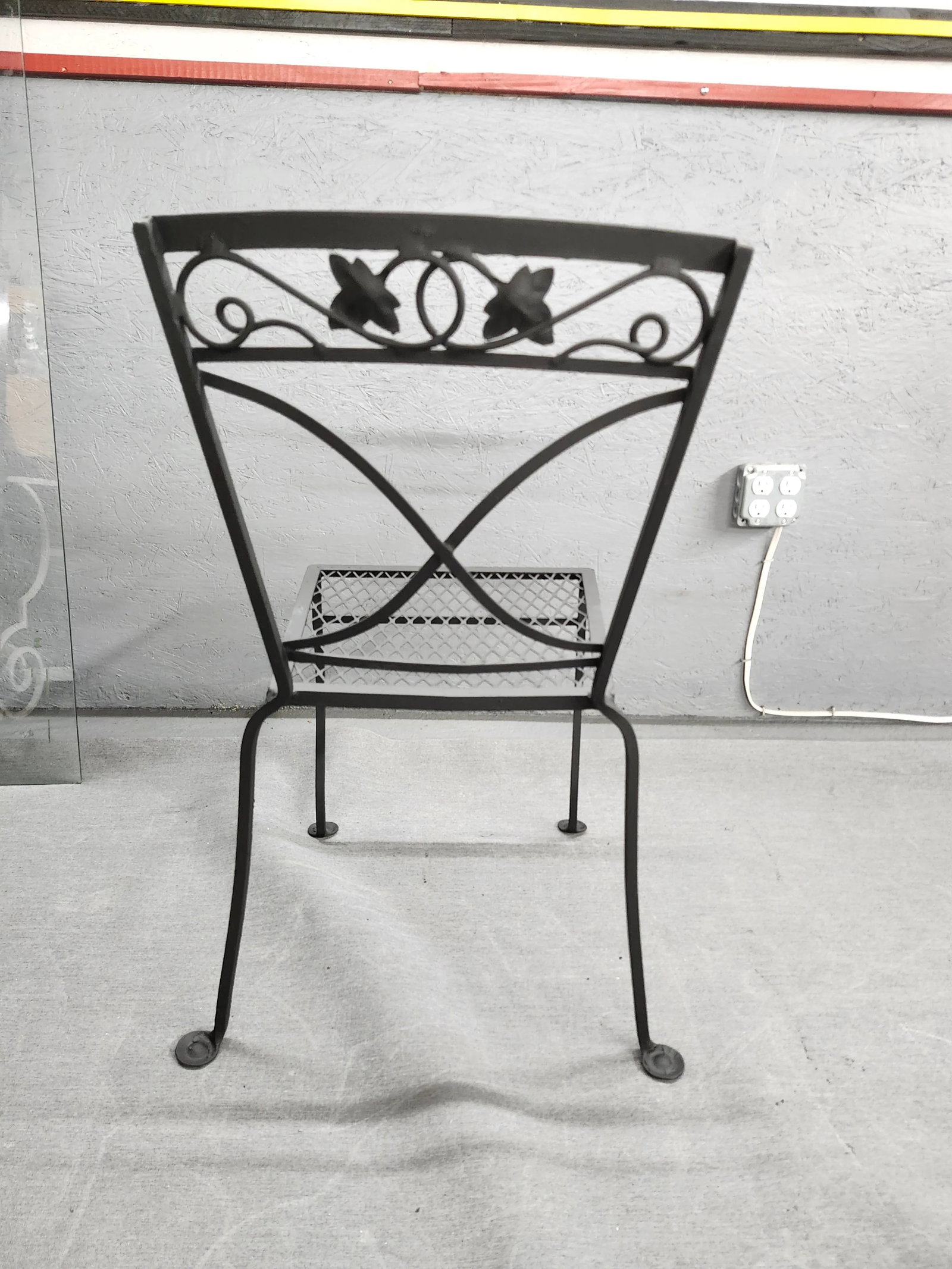 Early 20th Century Salterini Mt. Vernon Wrought Iron Patio Chairs - Set of 8 - 2