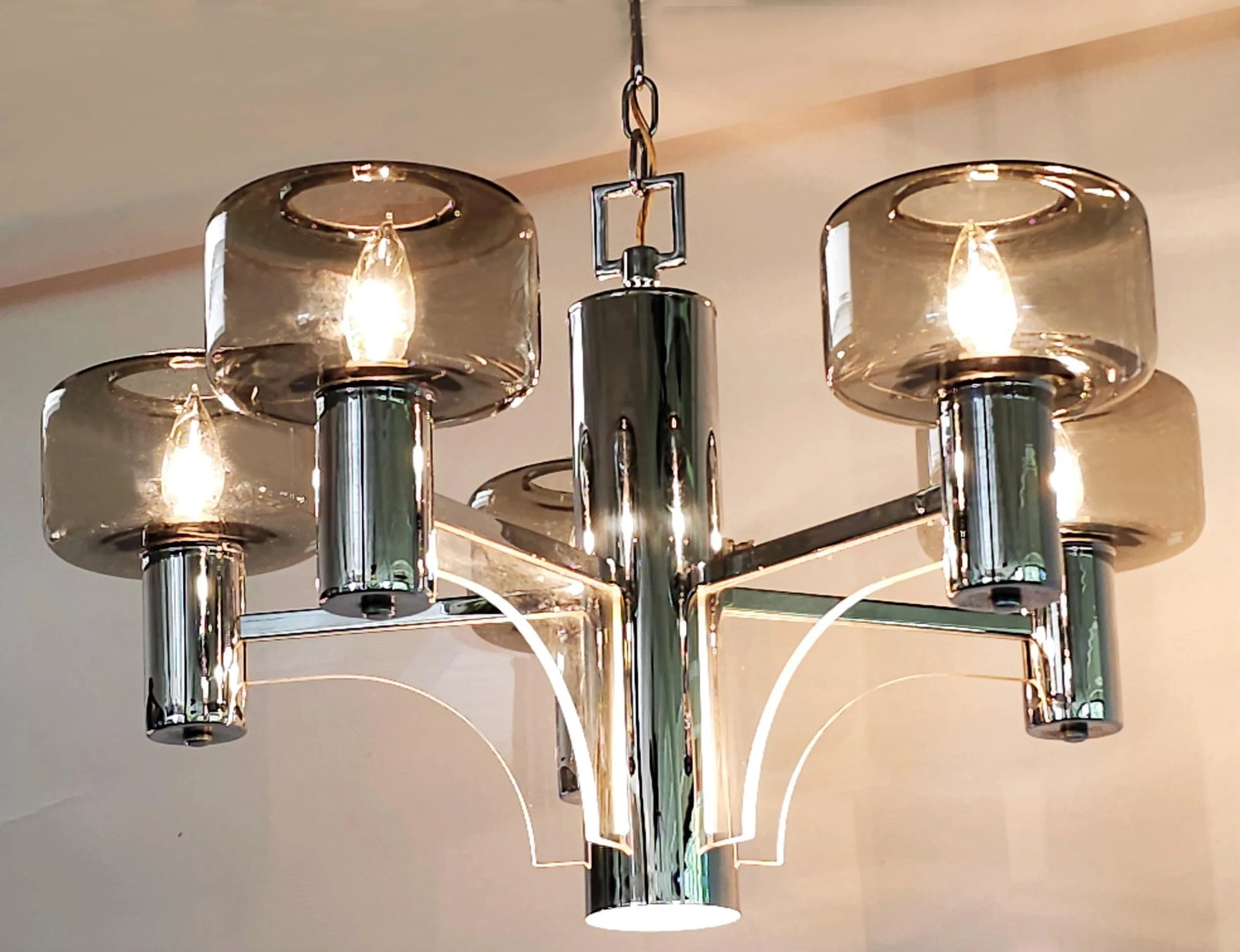 Vintage Mid-Centuy Chrome and Lucite Chandelier - 4