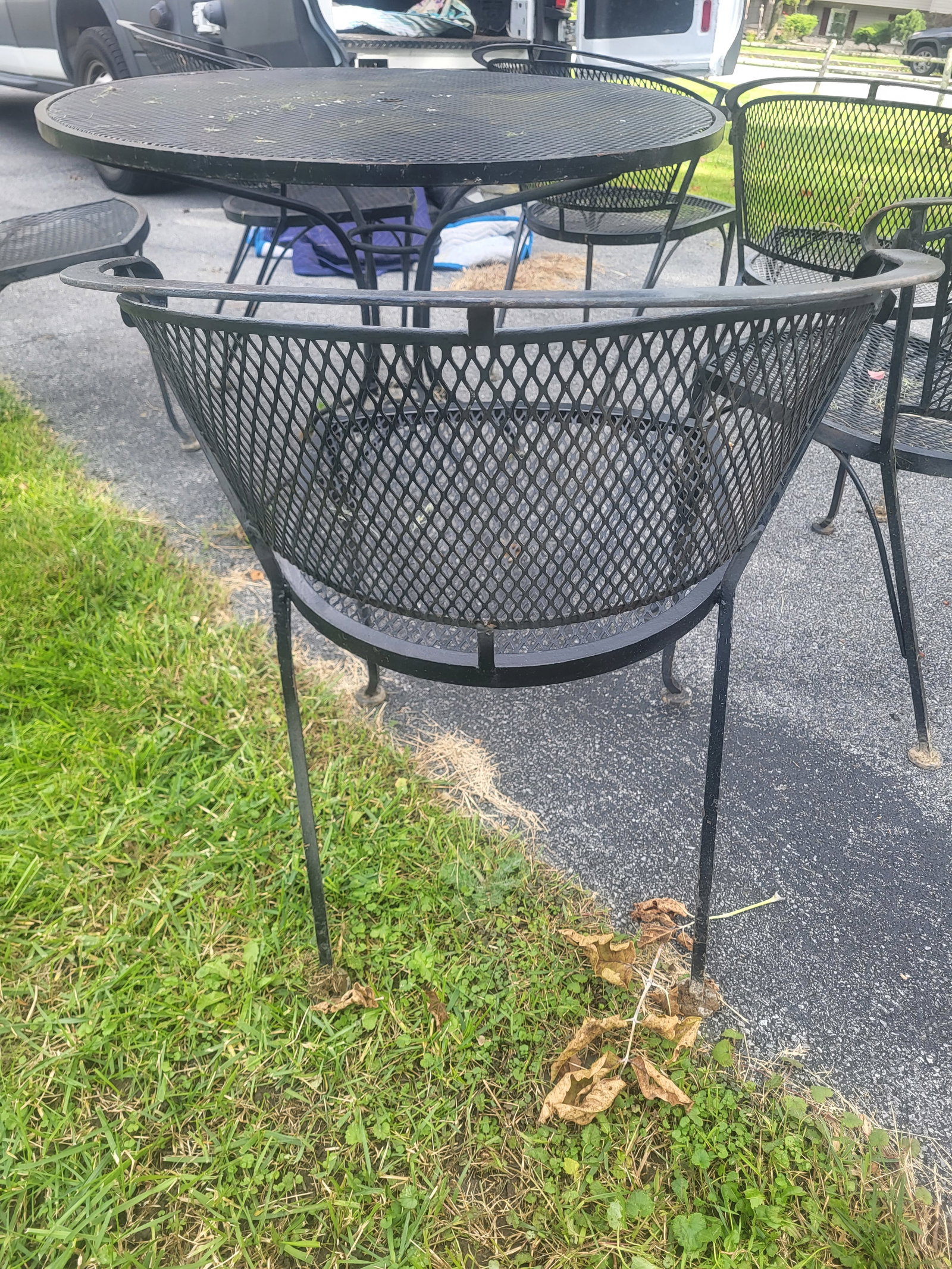 Mid 20th Century Wrought Iron Mid Century Style Table & 6 Chairs - 2