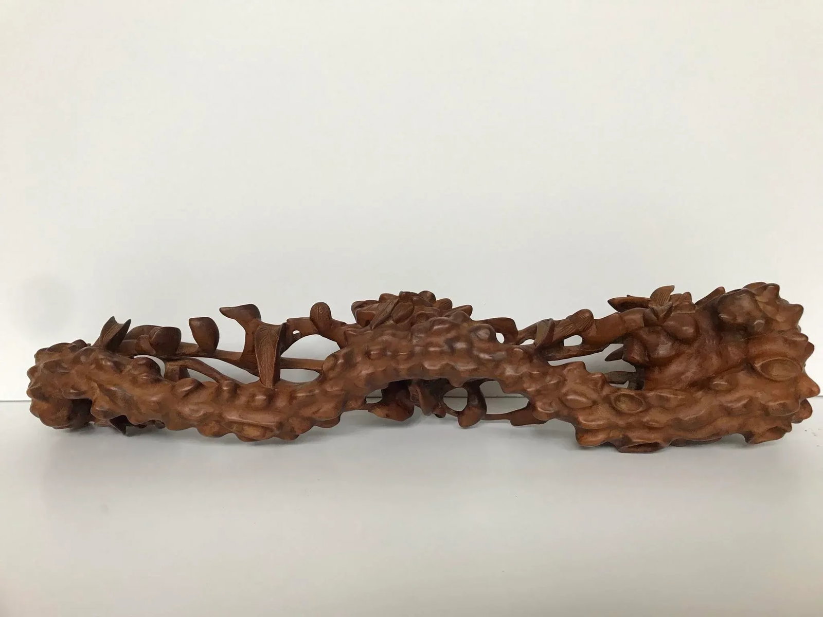 Contemporary Wood Carving of Flowers in the Shape of a Ruyi - 10