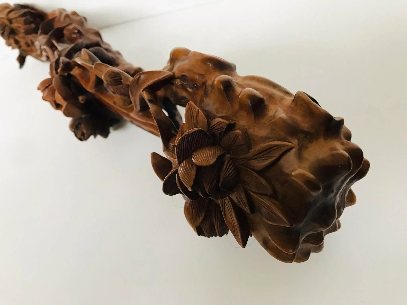 Contemporary Wood Carving of Flowers in the Shape of a Ruyi - 11