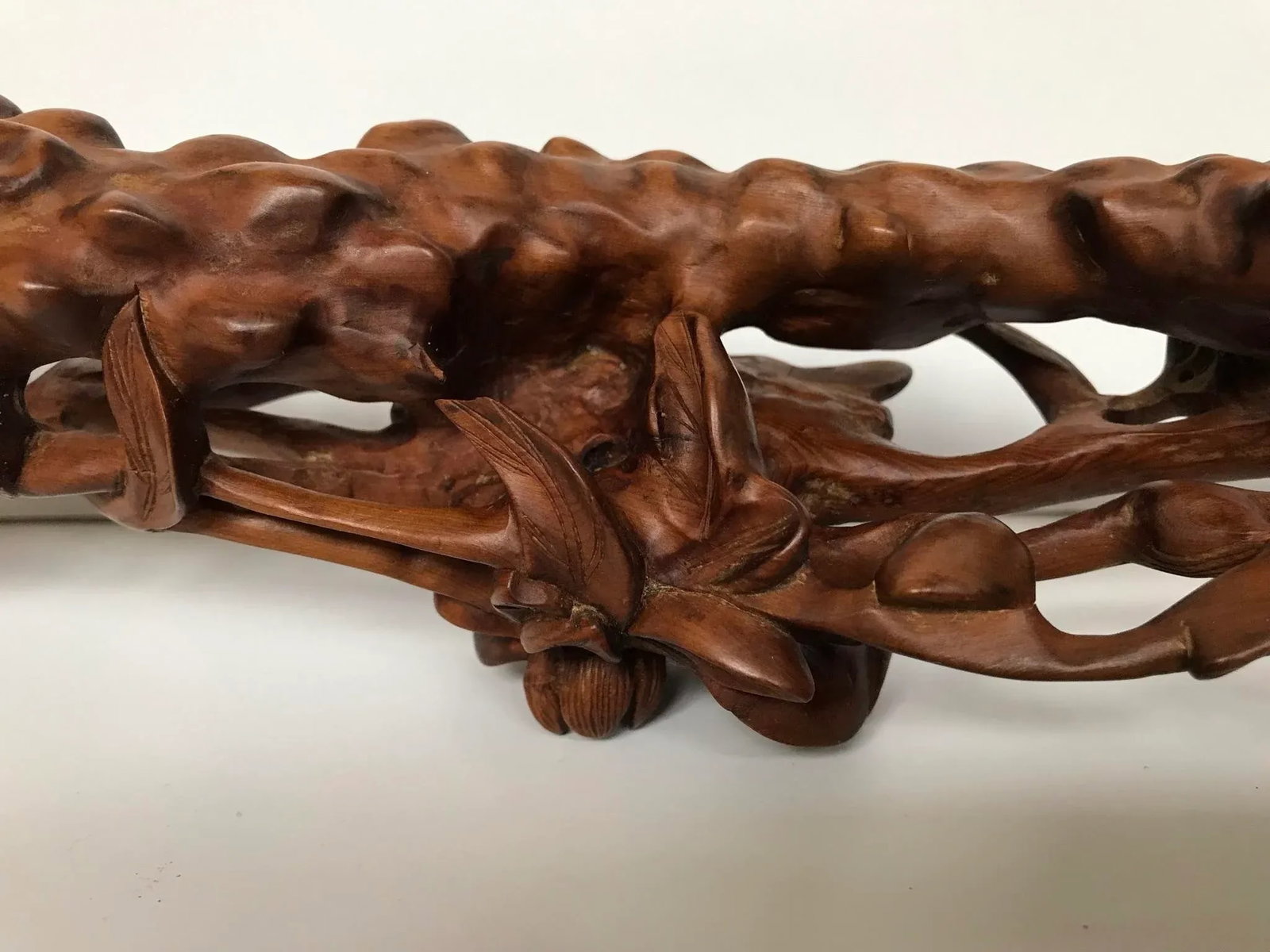 Contemporary Wood Carving of Flowers in the Shape of a Ruyi - 6