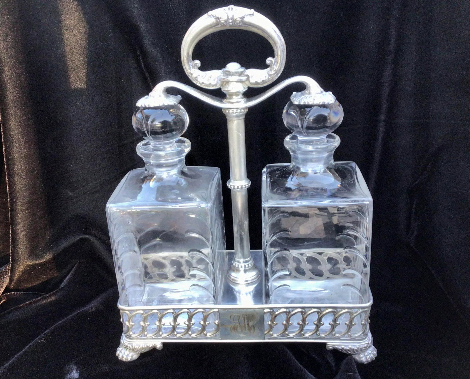 1890s Tiffany and Co. Gilded Age Monogrammed Tantalus With Baccarat Decanters, Original Key - 11