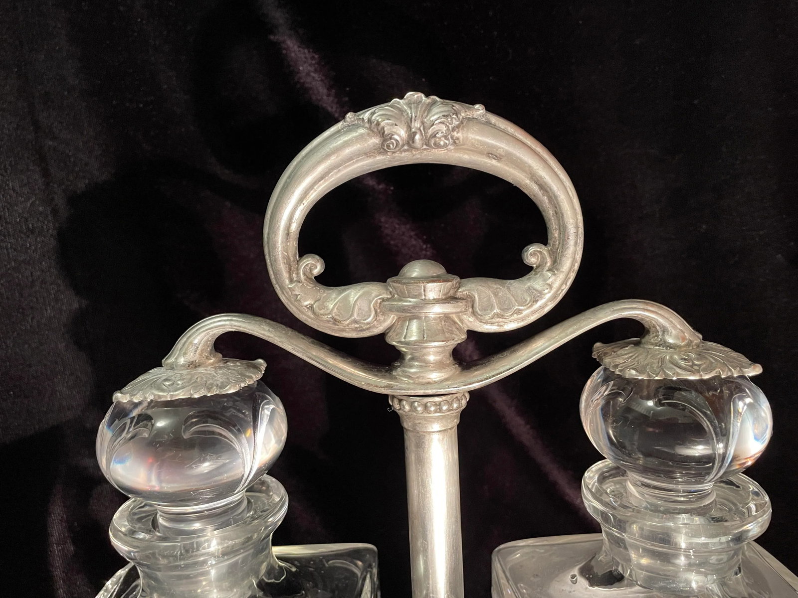1890s Tiffany and Co. Gilded Age Monogrammed Tantalus With Baccarat Decanters, Original Key - 7