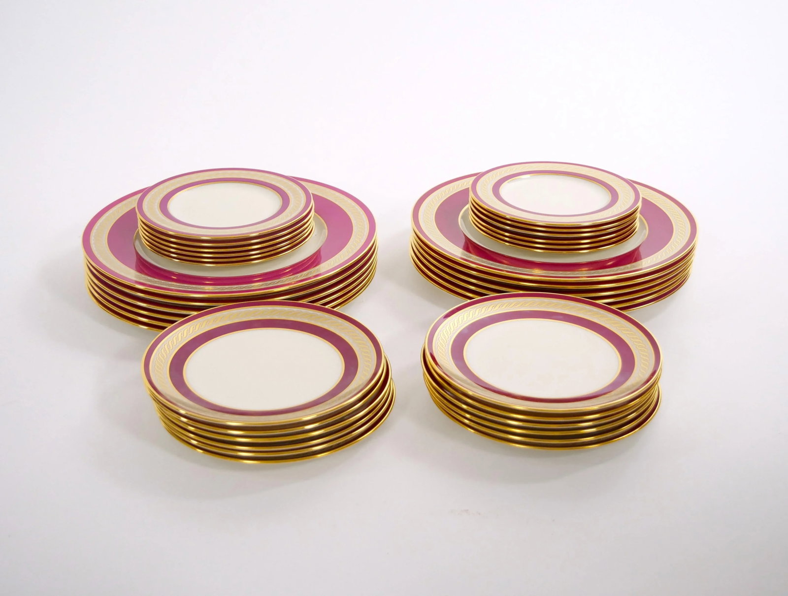 American Porcelain/Gilt Braid Decorated by Lenox for j.e Caldwell Dinner Set - 4