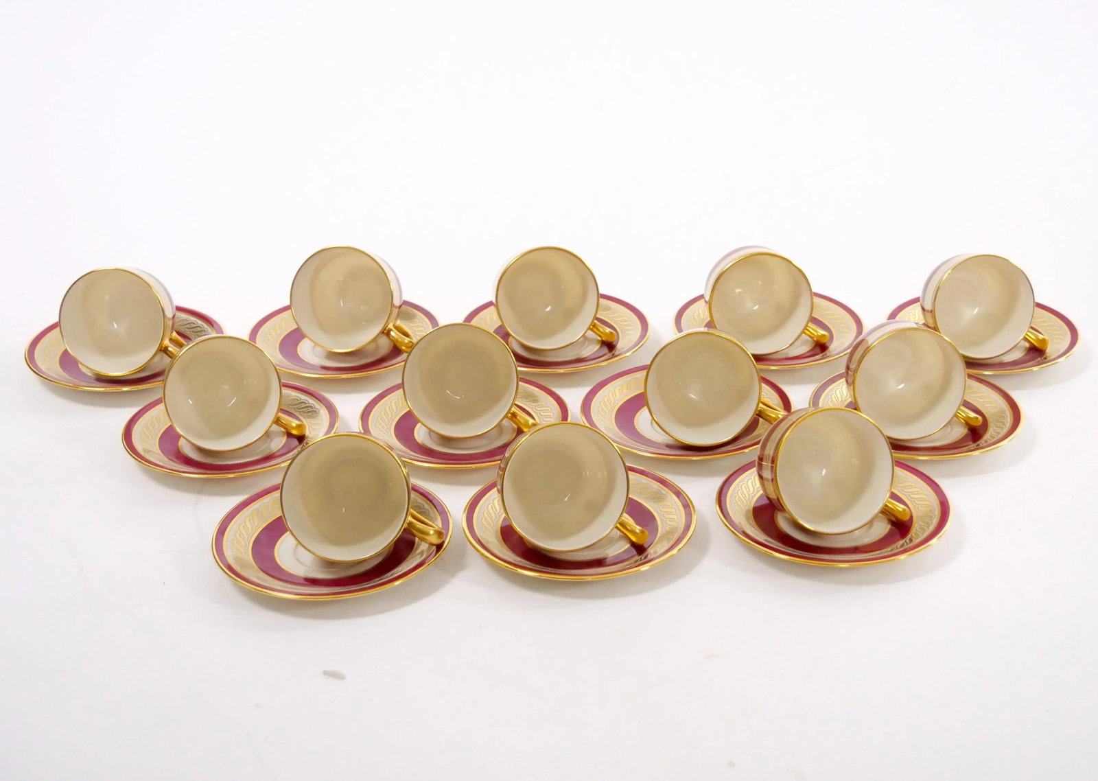 American Porcelain/Gilt Braid Decorated by Lenox for j.e Caldwell Dinner Set - 7