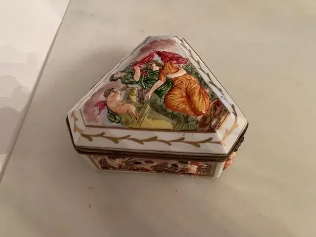 Mid 19th Century Antique French Haviland Porcelain Jewelry Box - 2