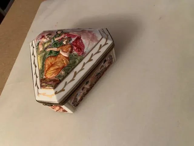 Mid 19th Century Antique French Haviland Porcelain Jewelry Box - 3